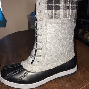 Women Flannel Flat Boot size 12